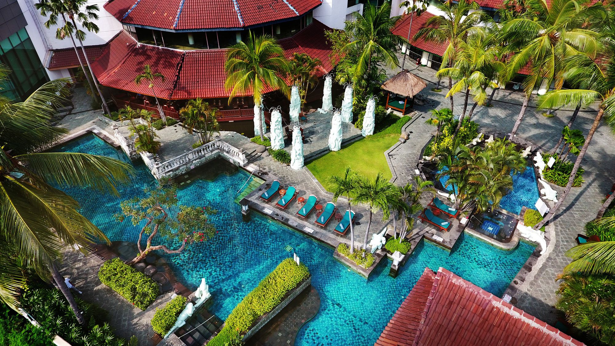 Фото Sheraton Surabaya Hotel and Towers