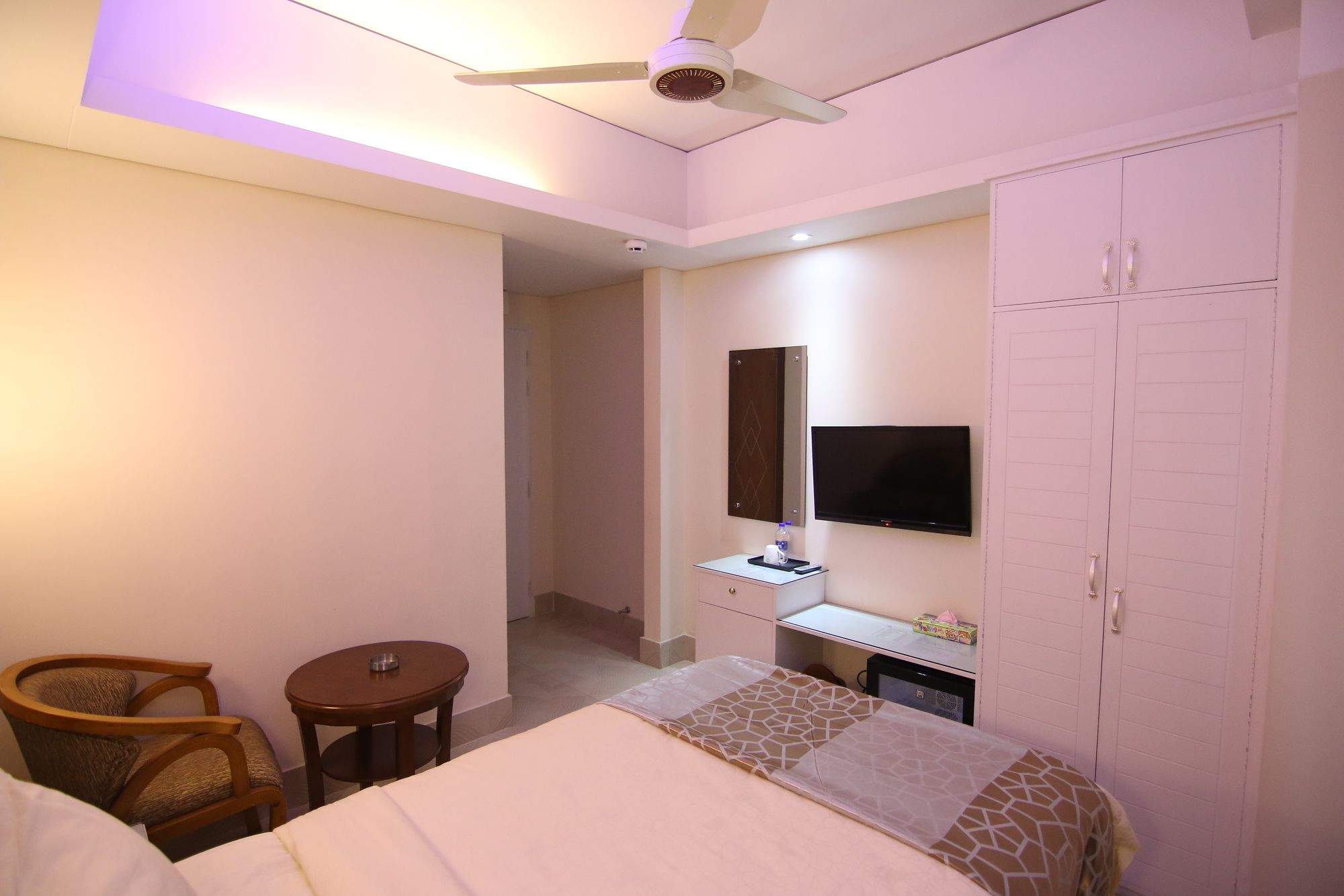 Фото Hotel Shuktara