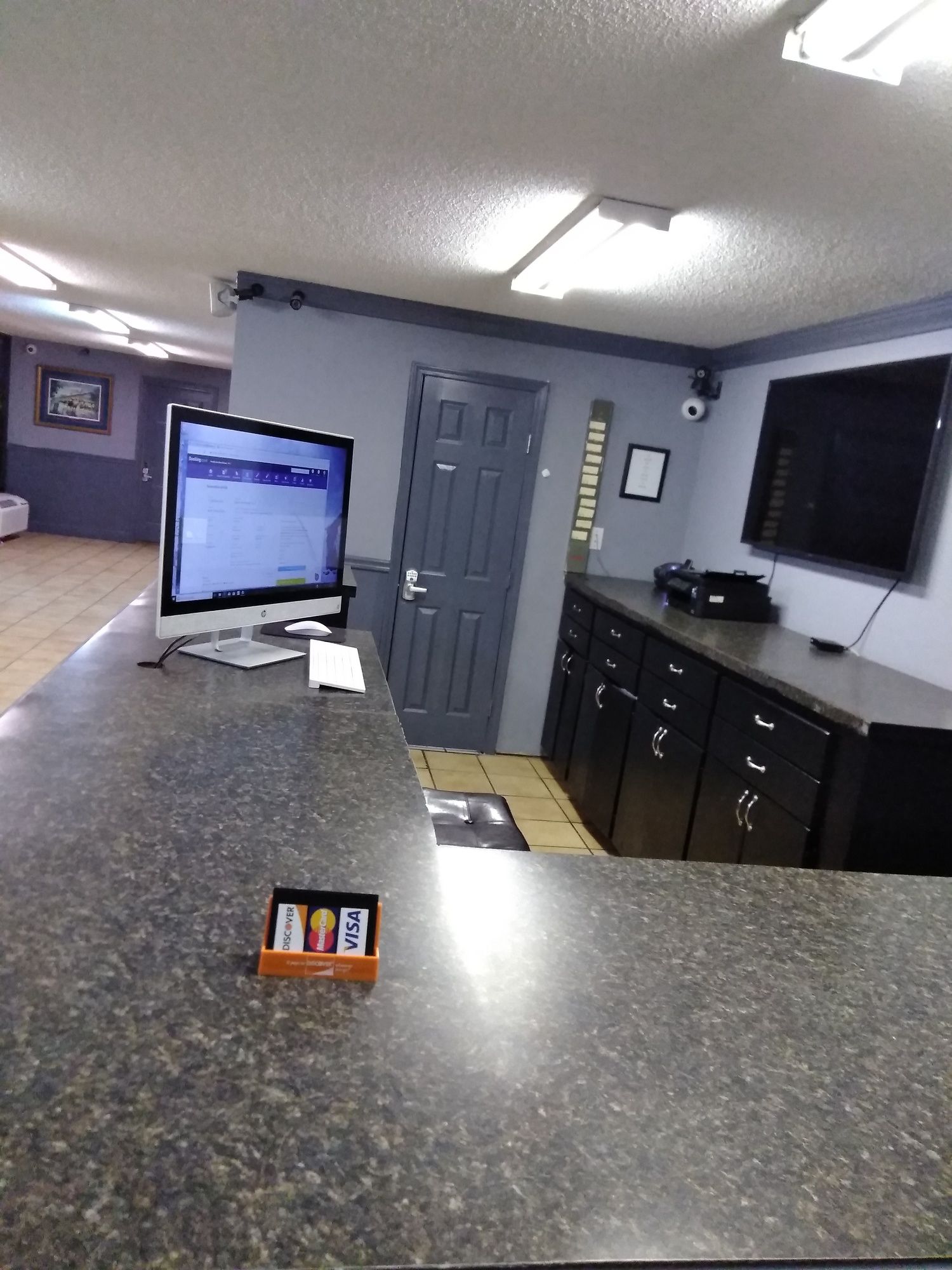 Фото Ramada by Wyndham New Orleans