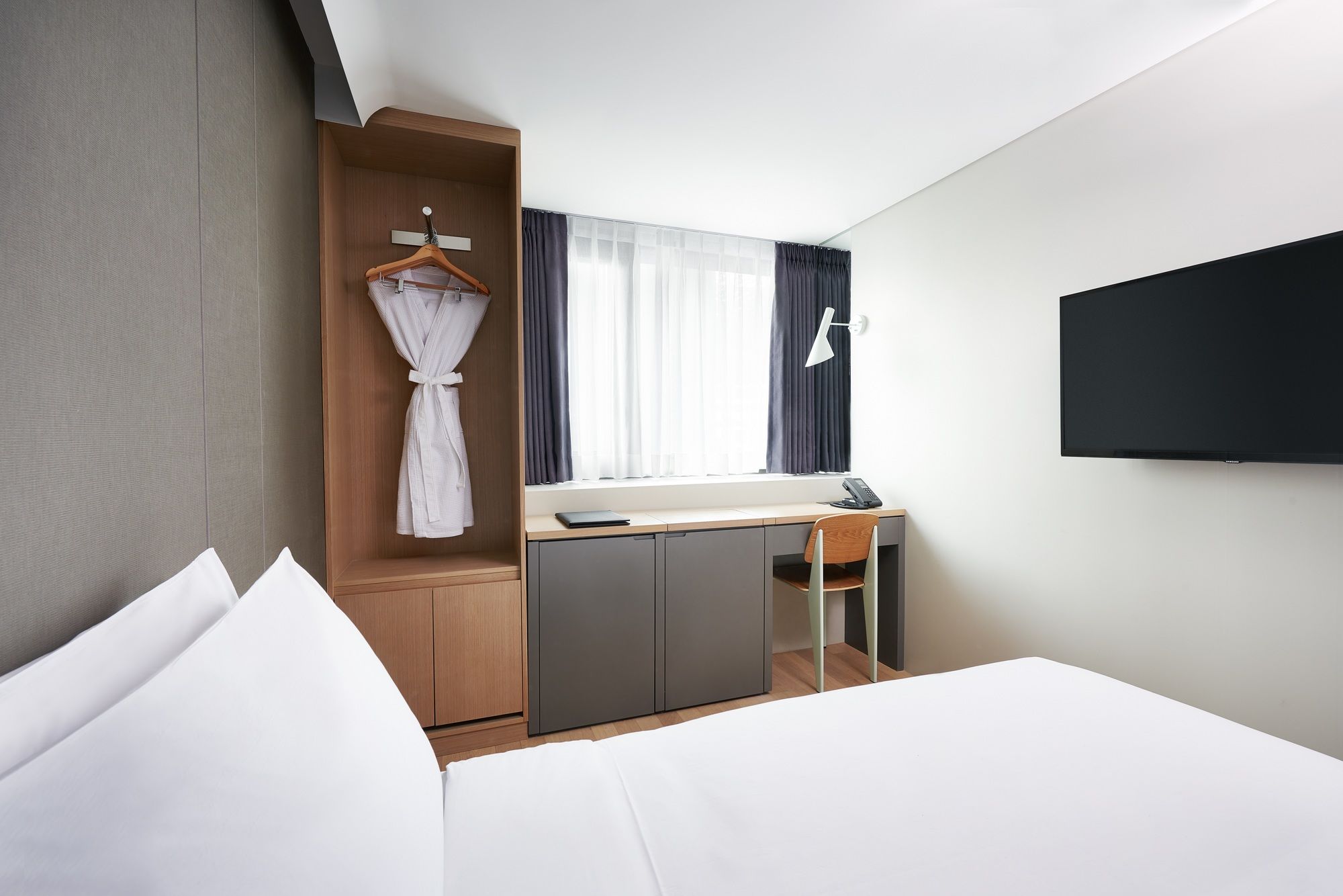 Фото Hotel Peyto Samseong