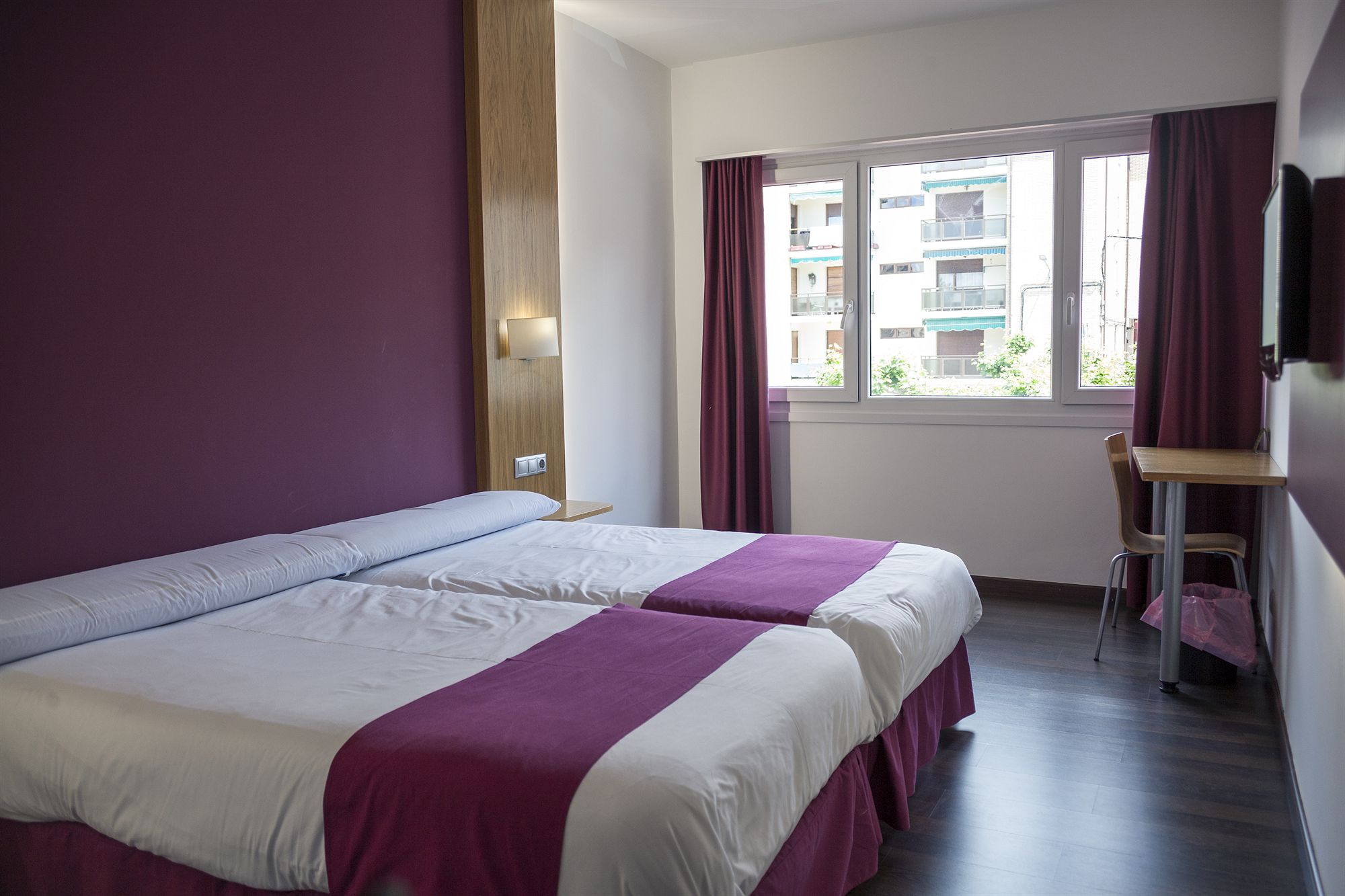 Фото Hotel Jatorrena