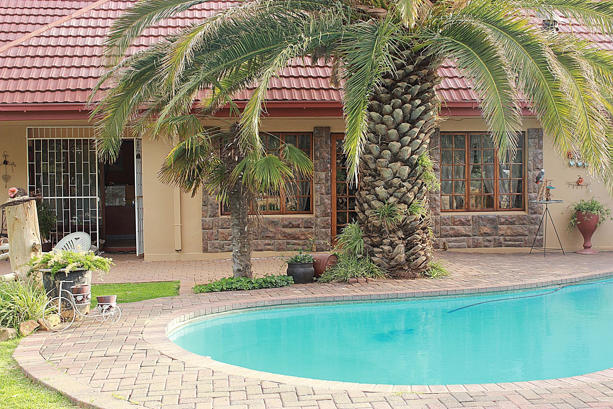 Фото A Cherry Lane Self Catering and B&b