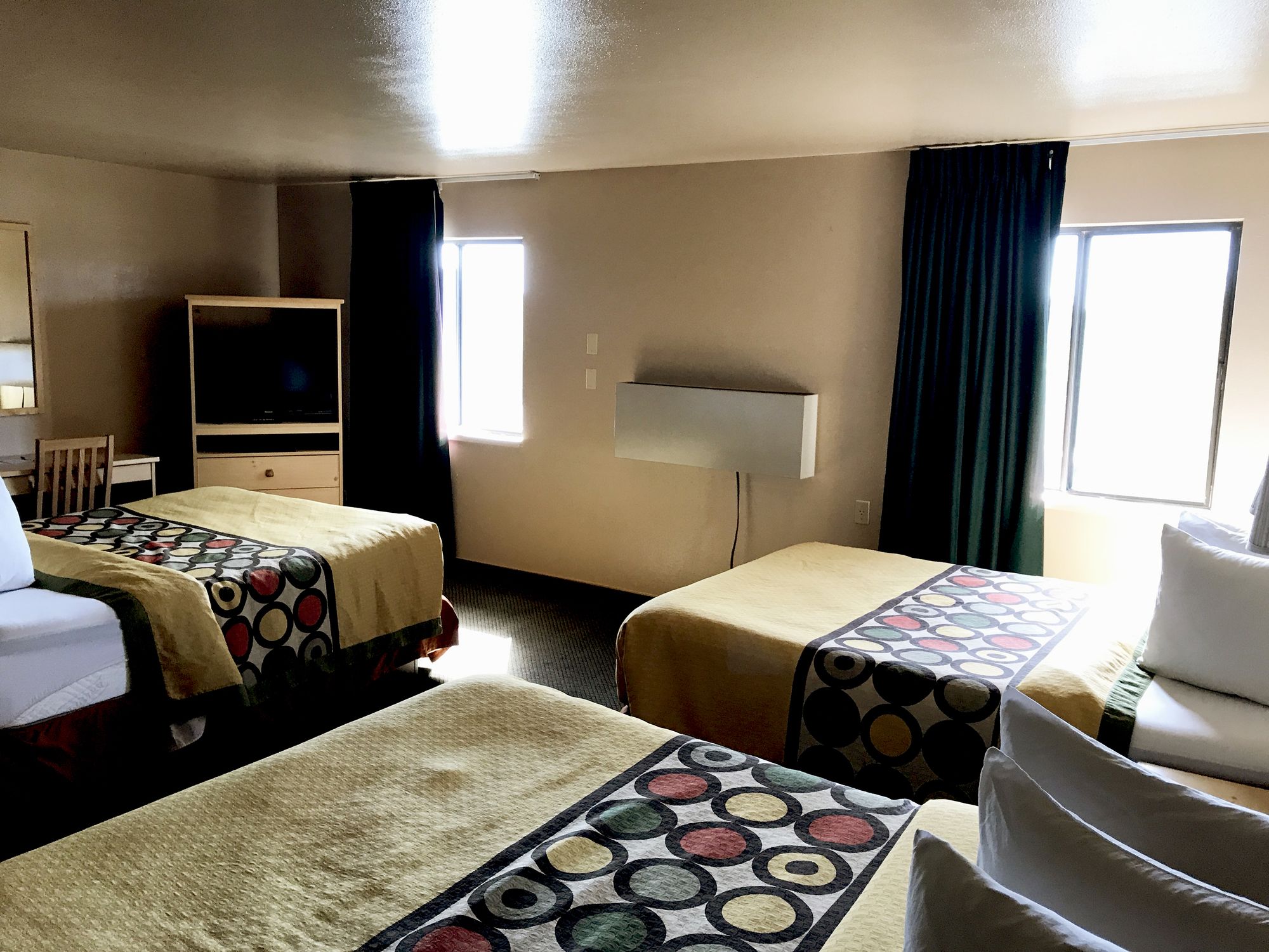 Фото Super 8 by Wyndham Moscow Pullman