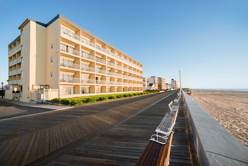 Гостиница Howard Johnson by Wyndham Ocean City Oceanfront