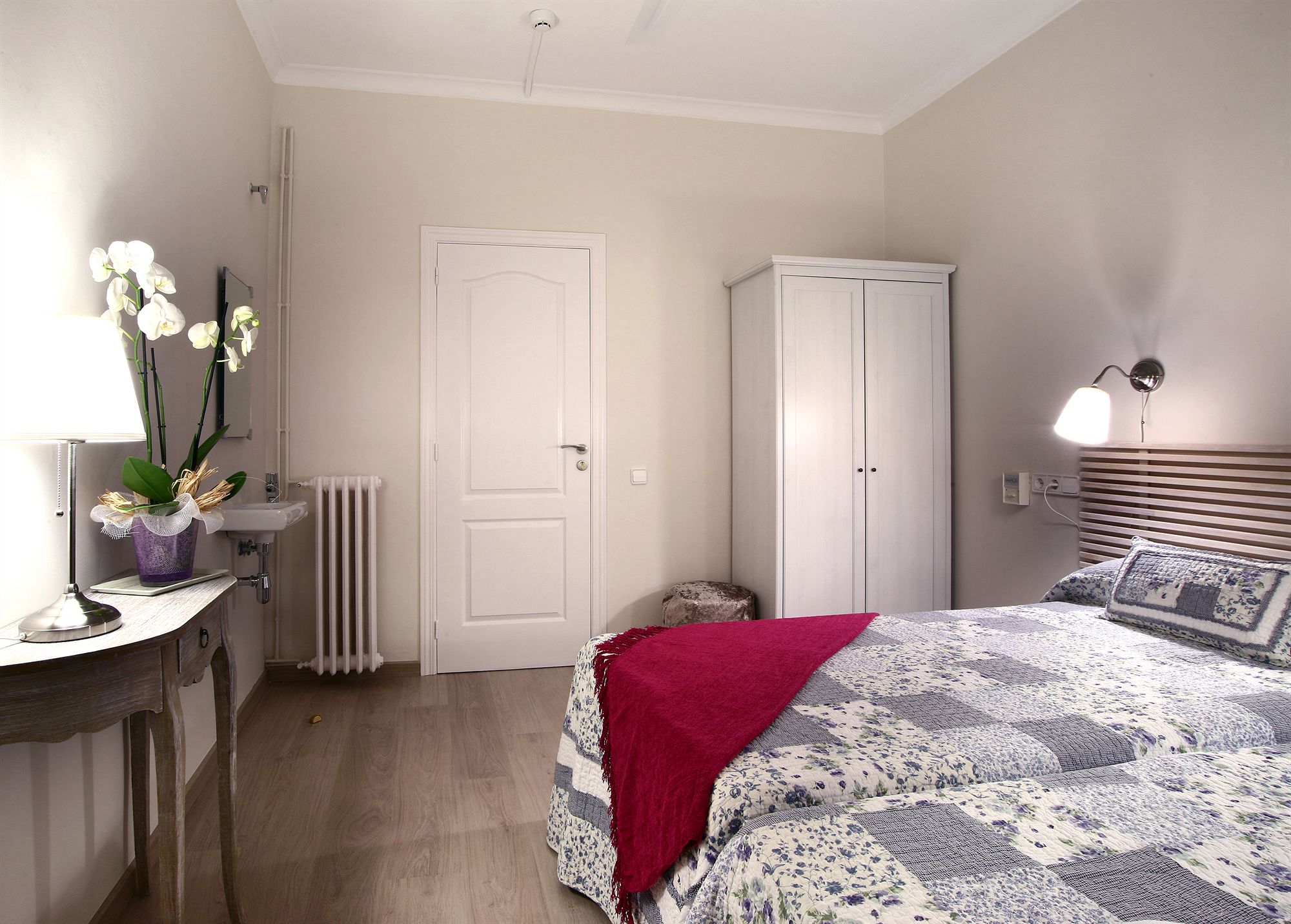 Фото Blanc GuestHouse