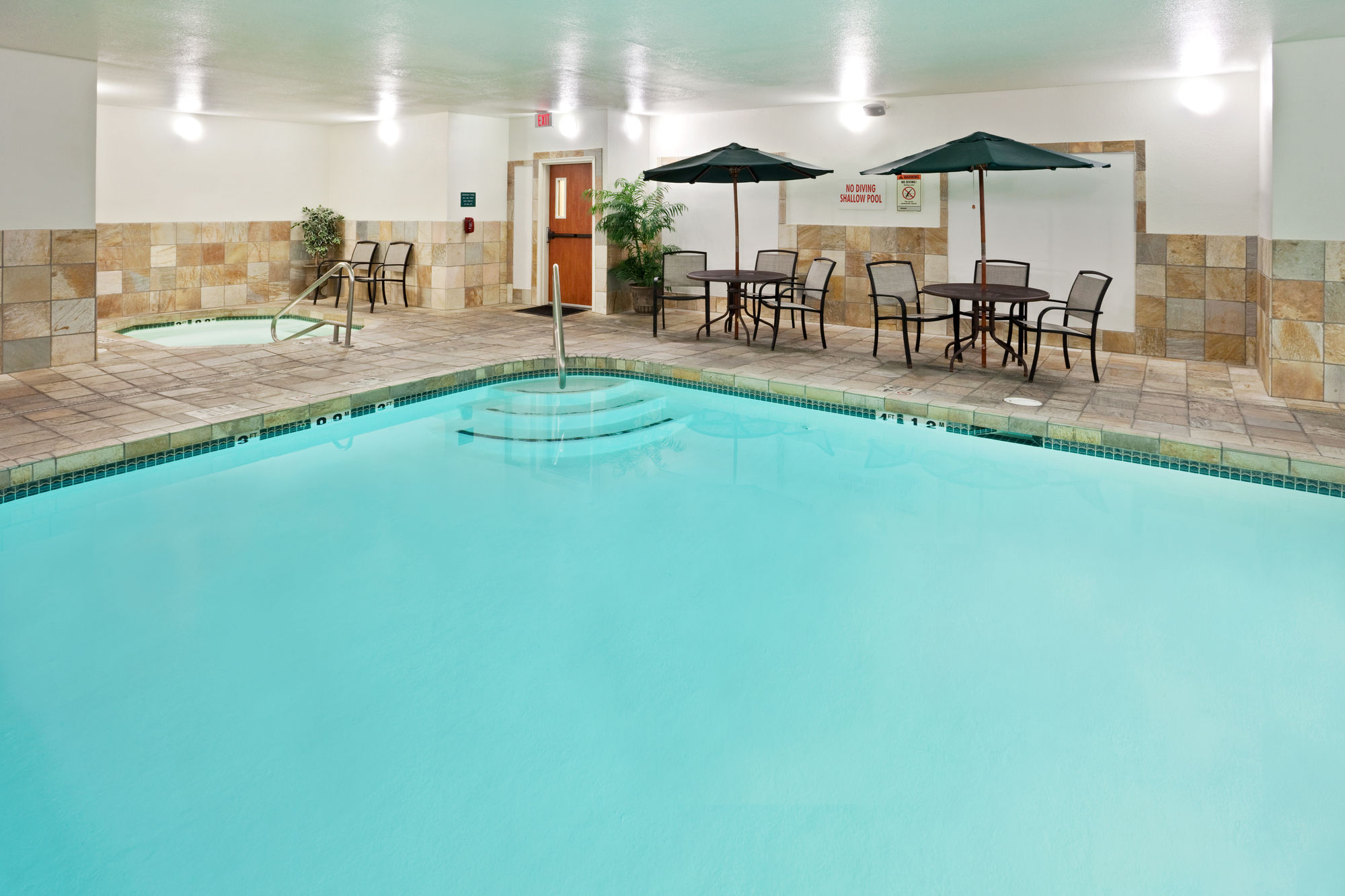 Фото Clarion Pointe Medford