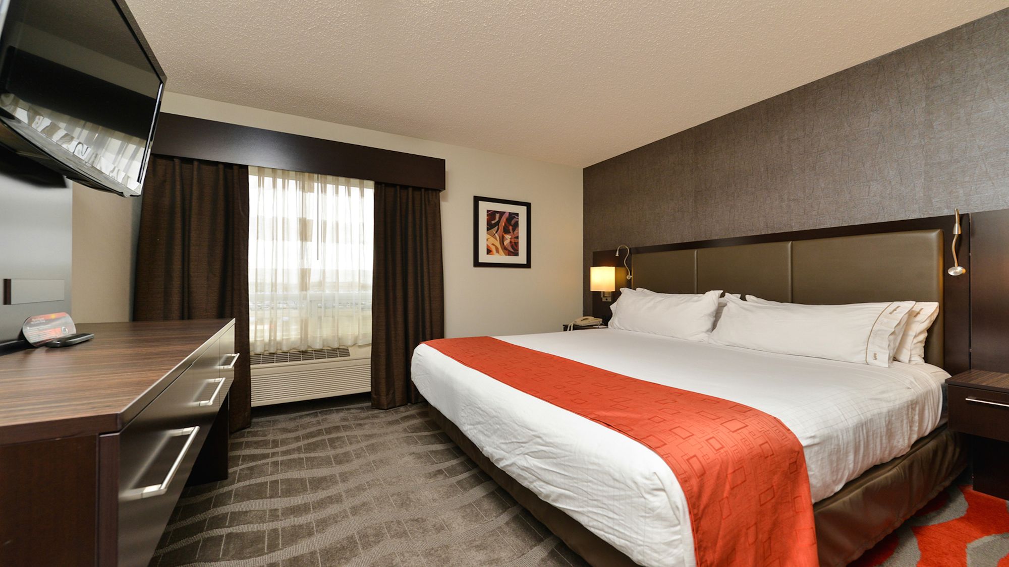 Фото Holiday Inn Express Edmonton-International Airport