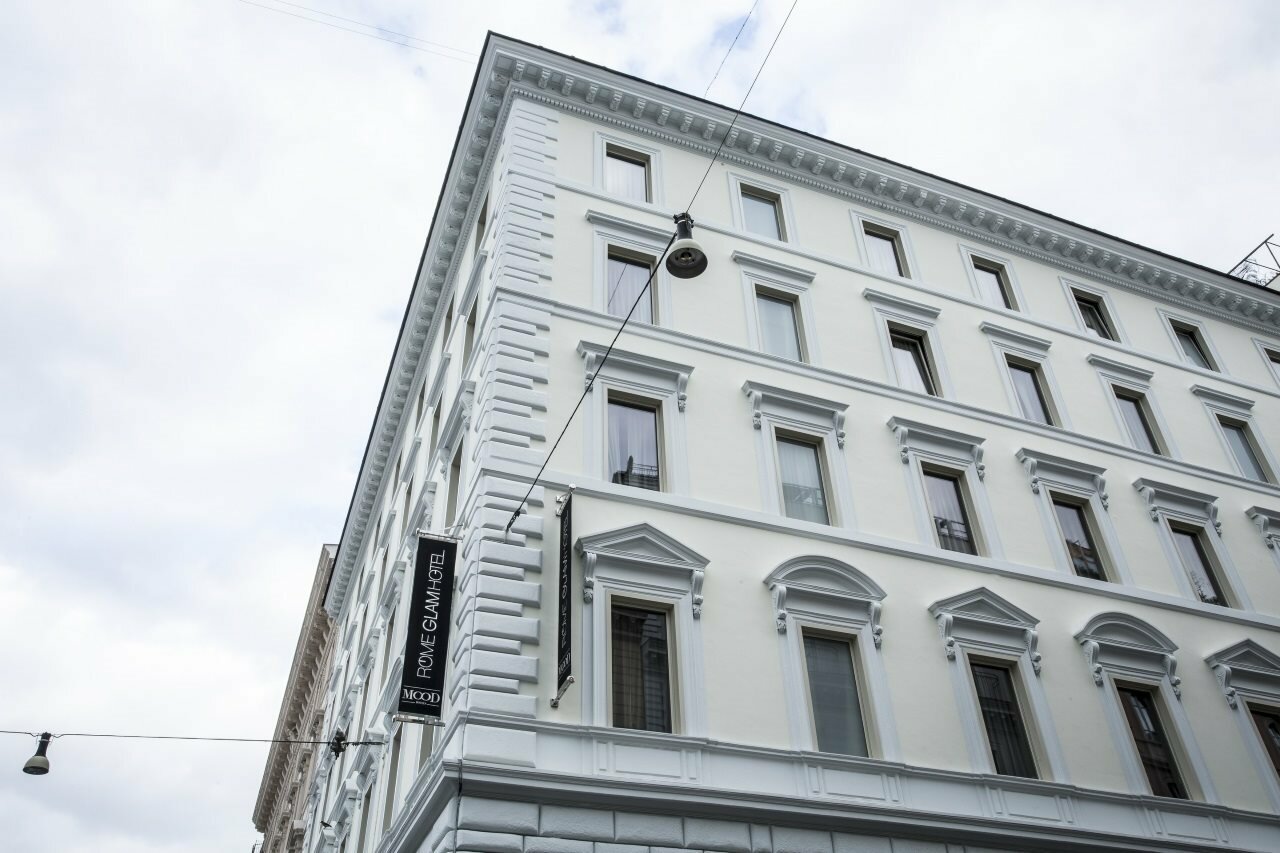 Фото The Glam Hotel