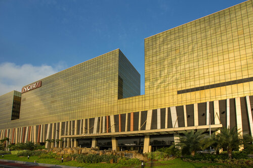 Внешний вид отеля City of Dreams - Nobu Hotel Manila в Паранаке, фото 2