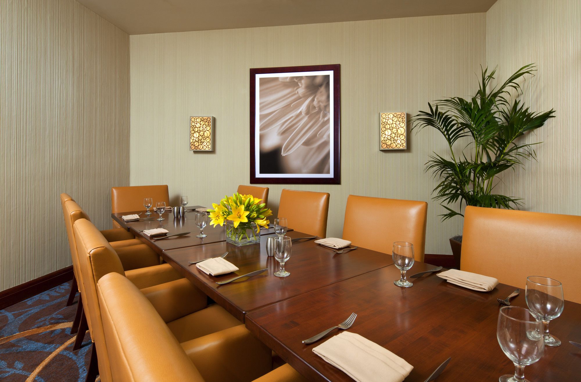 Фото Sheraton Agoura Hills Hotel