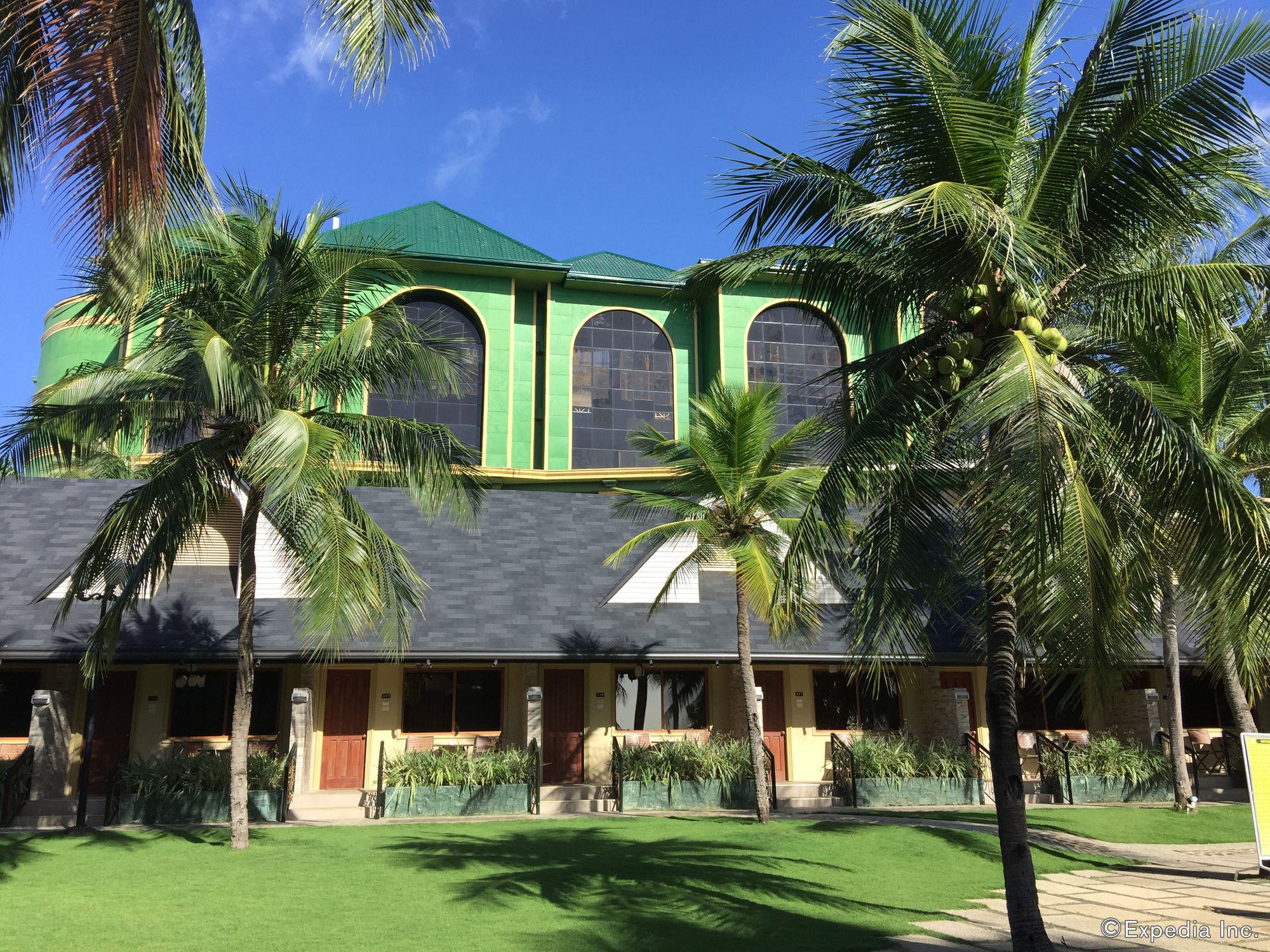 Фото Bohol Tropics Resort