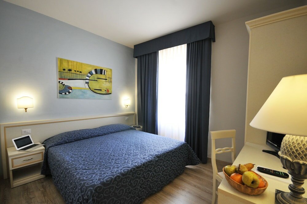 Фото Hotel Azzi Florence
