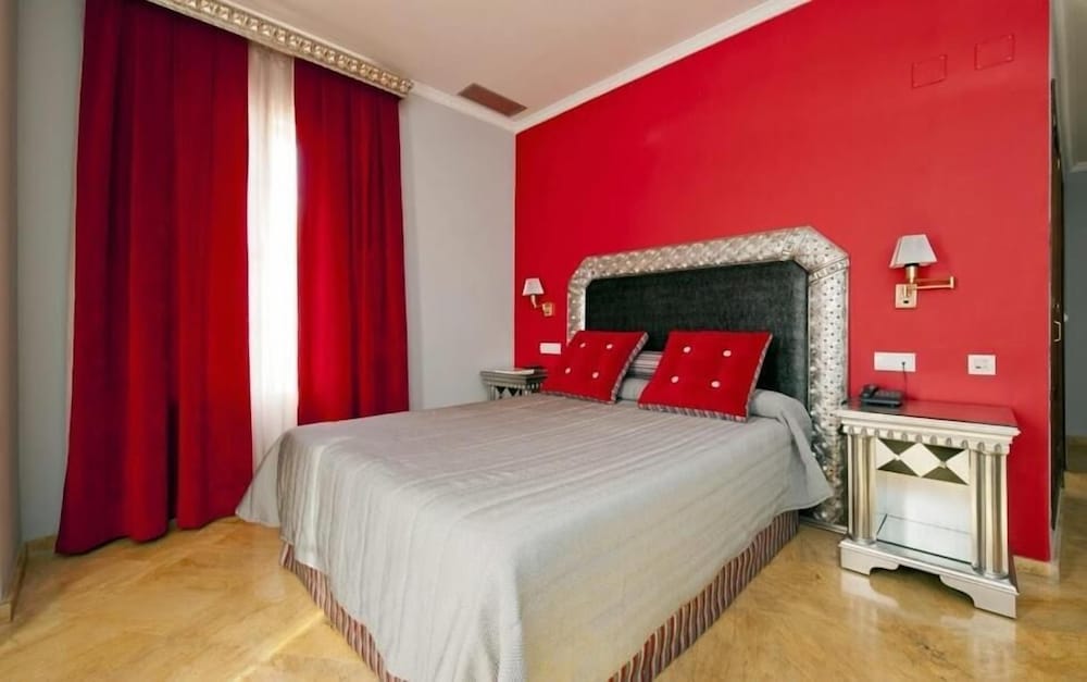 Фото Adriano Hotel