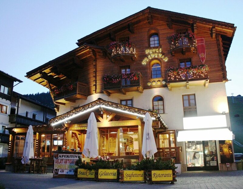 Гостиница Hotel Helvetia в Ливиньо