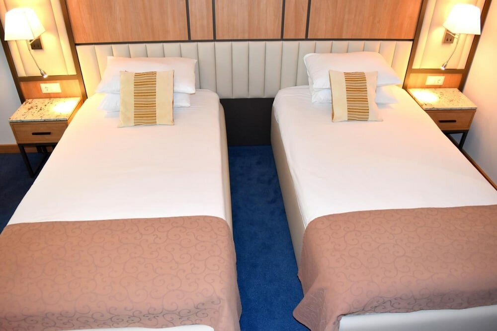 Фото Legends Hotel Sofia