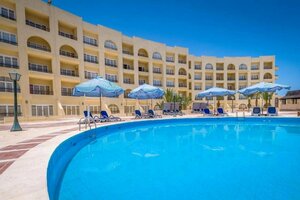 Гостиница Sunny Days Mirette Family Resort