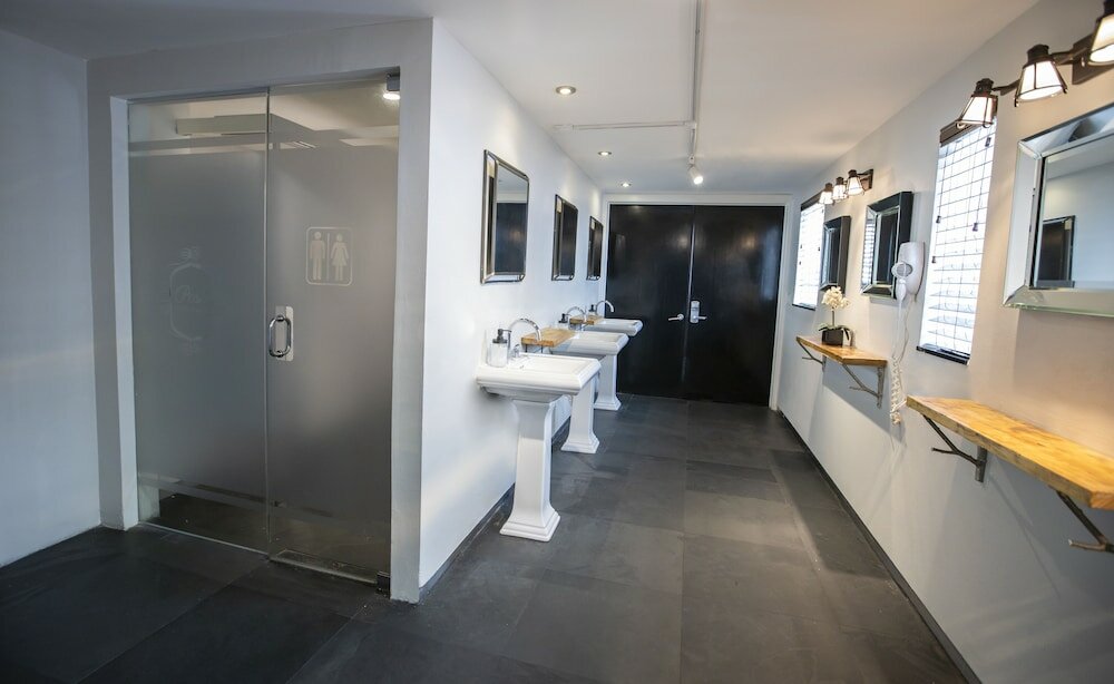 Фото Posh South Beach Hostel, a South Beach Group Hotel