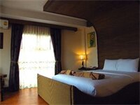 Фото The Red Balcony Inn