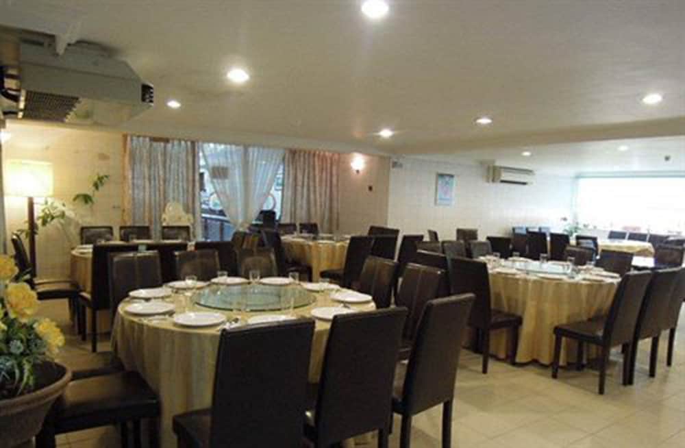 Фото Ymca International Hostel