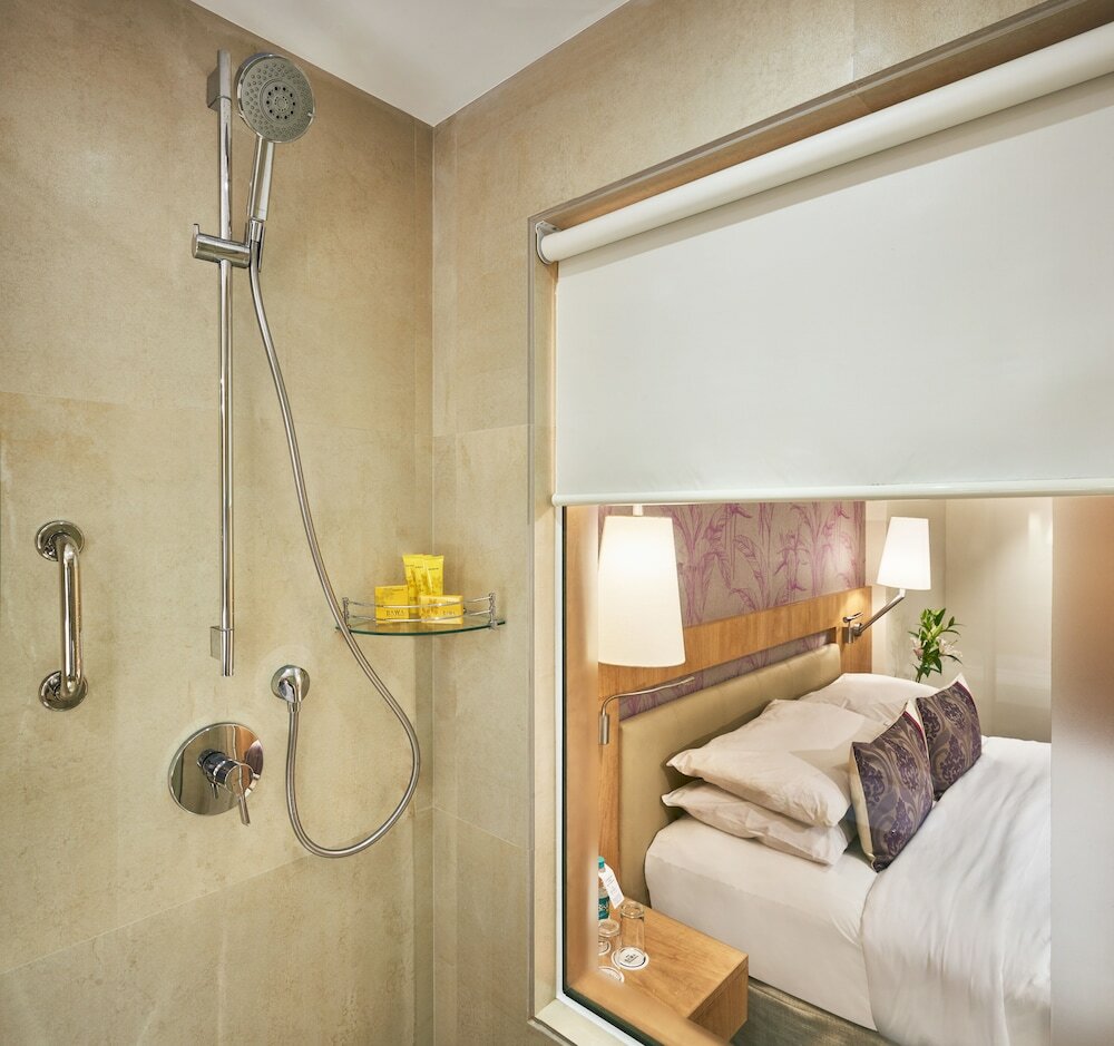 Фото Bawa International