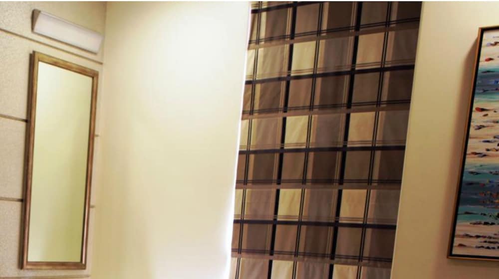 Фото Hotel Residency Fort Mumbai