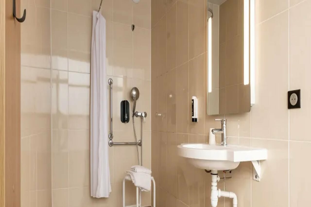 Фото B&b Hotel Grenoble Centre Verlaine