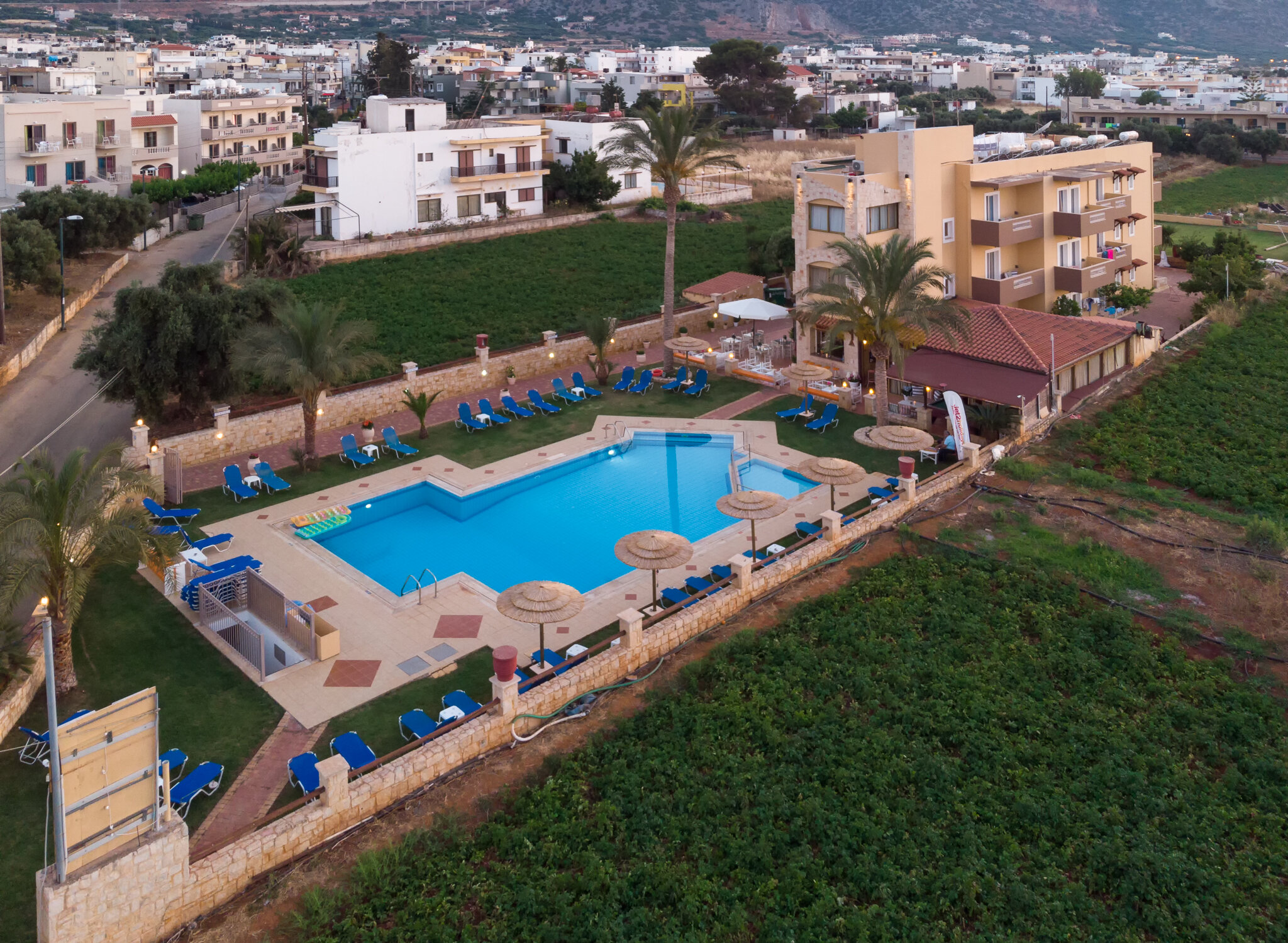 Фото Danelis Studios and Apartments