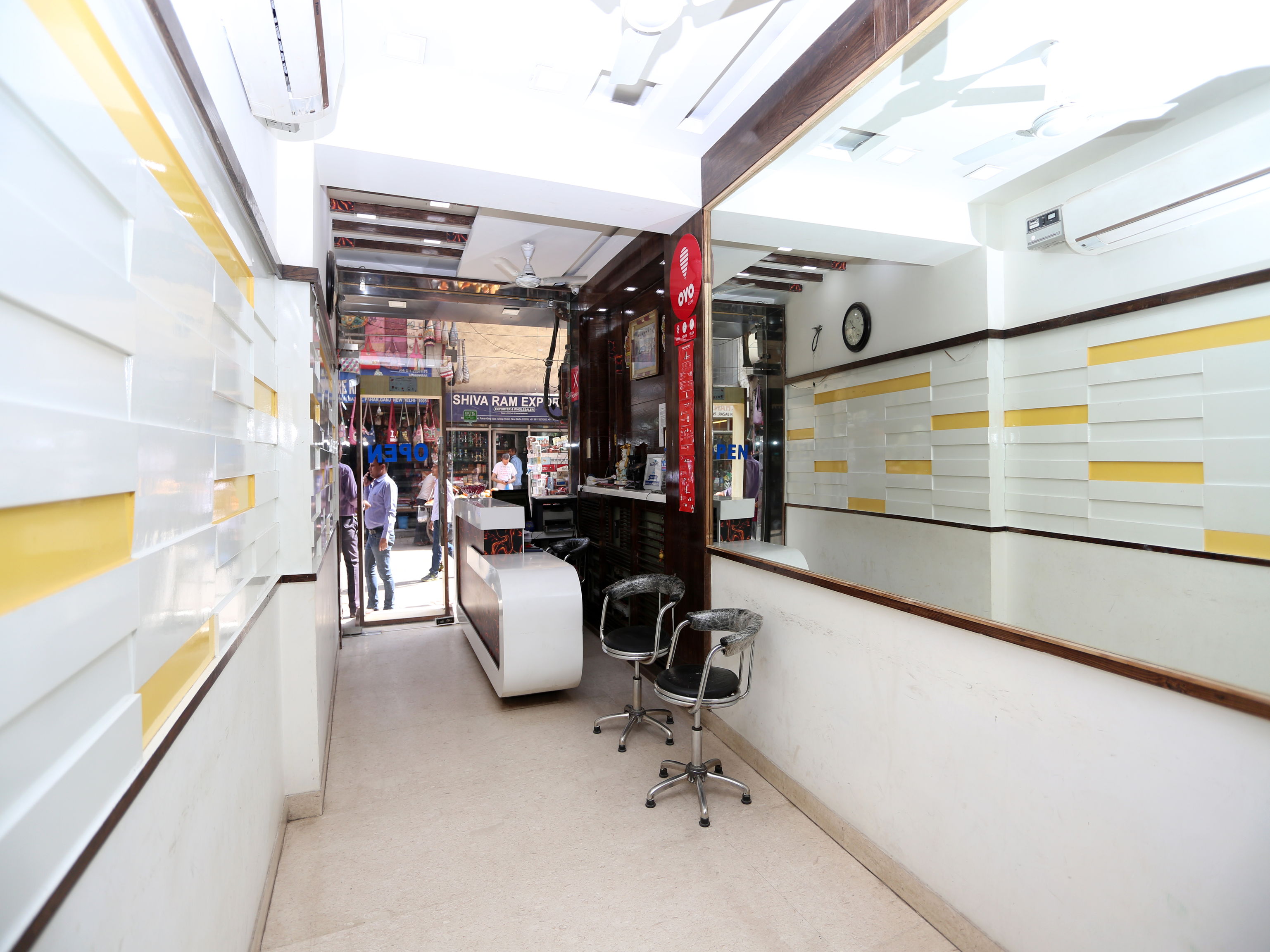 Фото Oyo 3349 Hotel Anoop