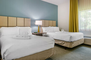 Гостиница Candlewood Suites Fort Myers Sanibel Gateway, an Ihg Hotel