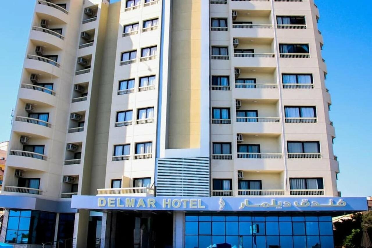 Фото отеля 1