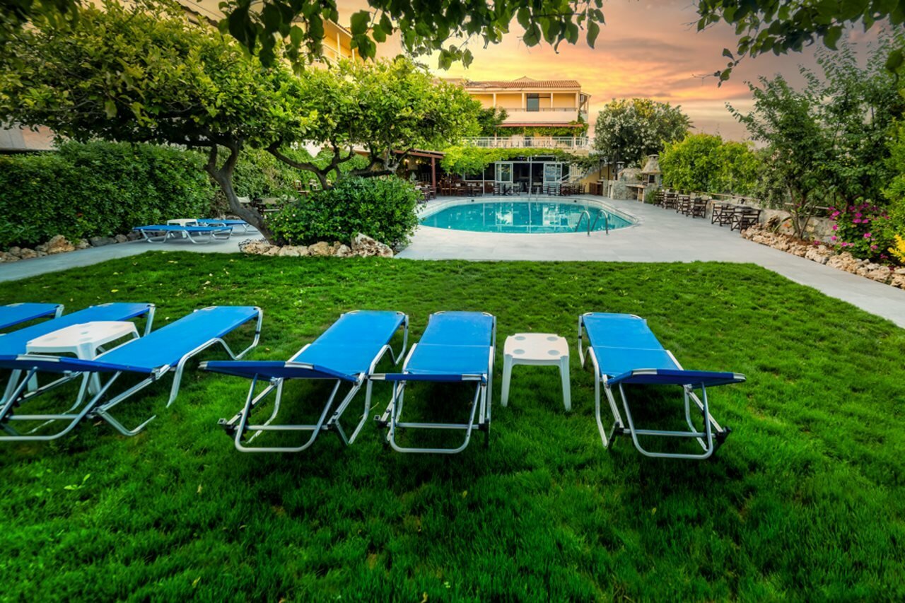 Фото Roxani Hotel