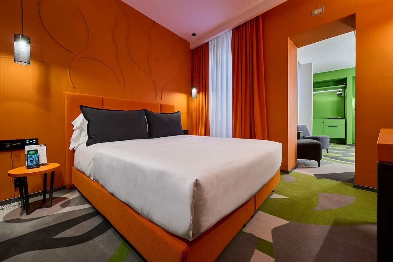 Фото MyTALE Creative Academy Hotel