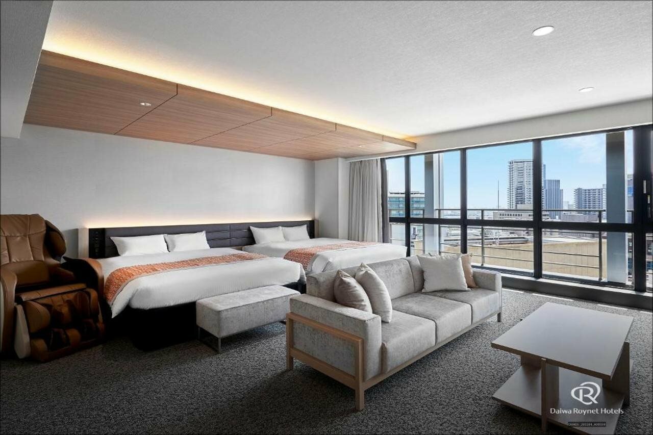 Фото DaiwaRoynetHotel Kobe-Sannomiya Premier