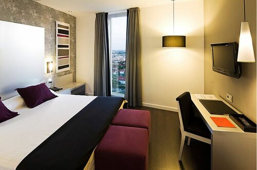Гостиница Hotel Yit Vía Sevilla Mairena