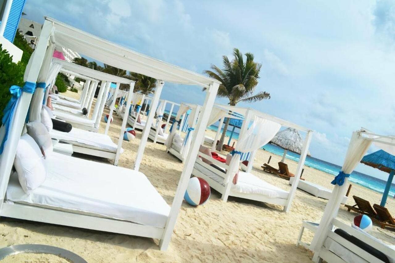 Фото The Pyramid Cancun by Oasis