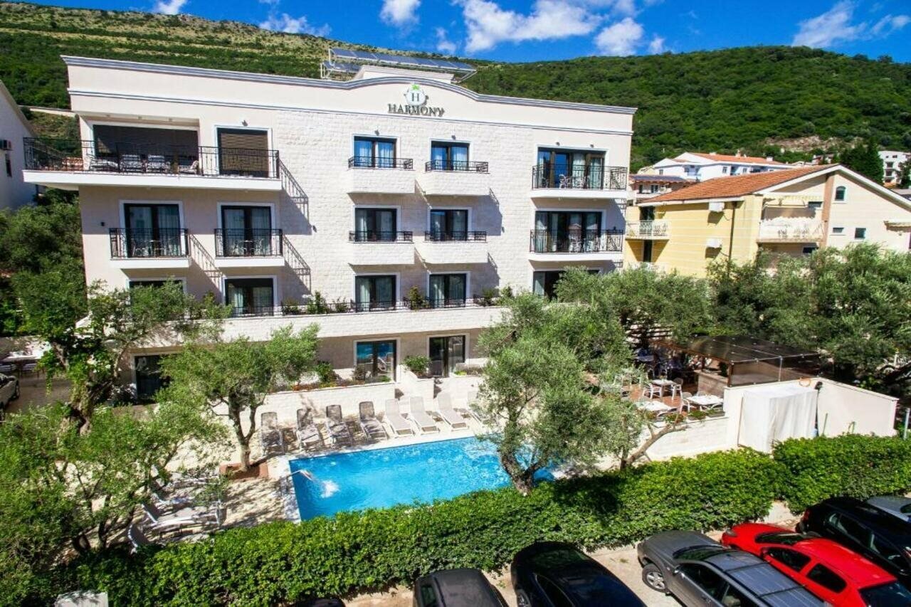 Фото Hotel Harmony by Aycon