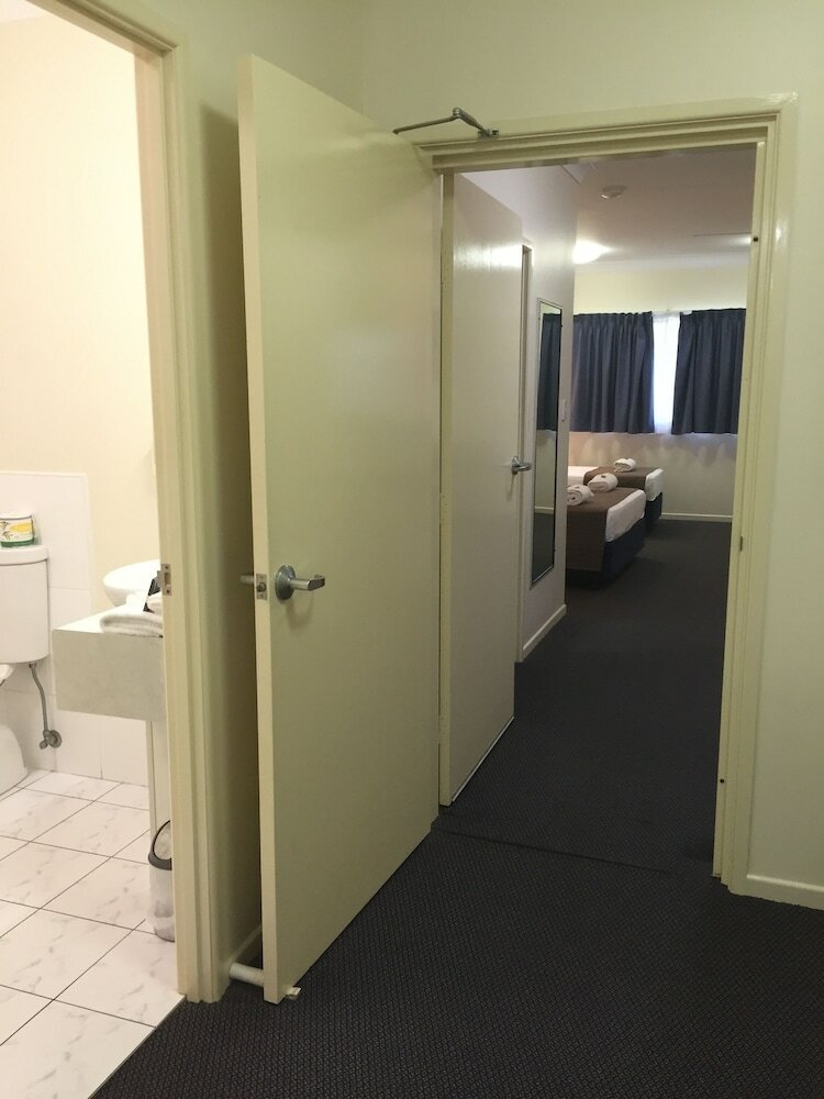 Фото Bluewater Harbour Motel