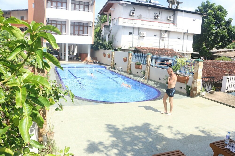 Фото Lavendish Beach Resort