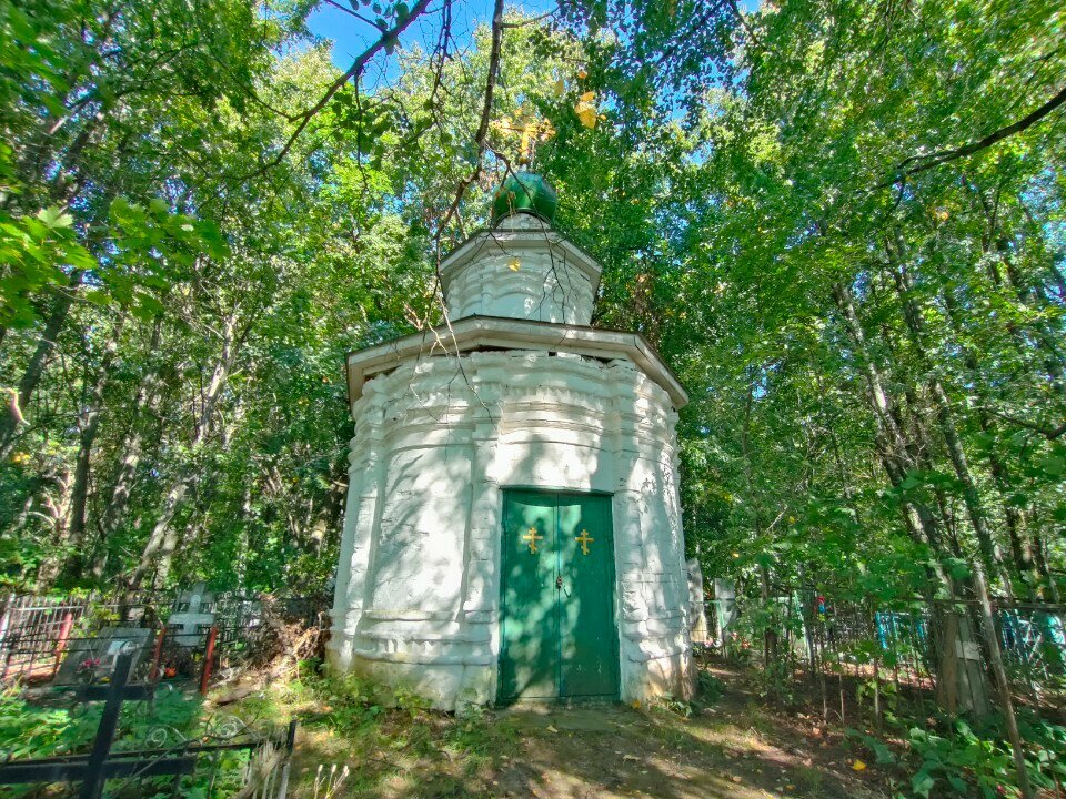 Capilla, cruz conmemorativa Chasovnya Mikhaila Chernigovskogo na Pereslavskom kladbishche, , foto