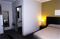 Фото The Cavenagh Hotel