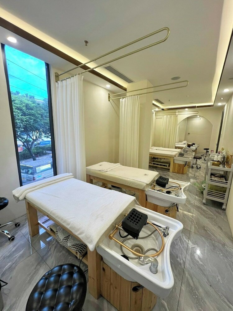 Фото Wah Fu Hotel