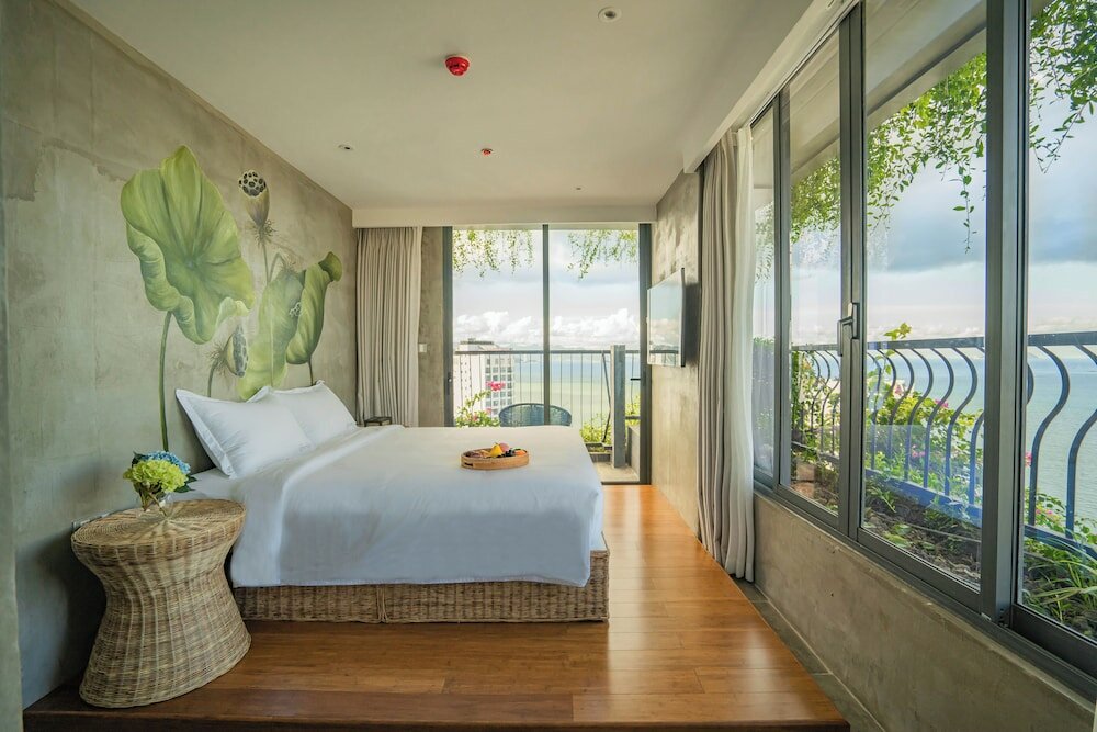 Фото The Signature Hotel Nha Trang