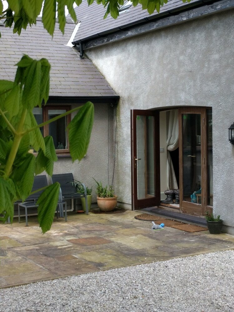 Фото Honey Cottage