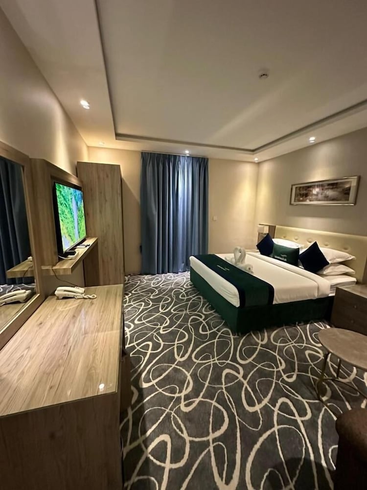 Фото Sunrise Suites