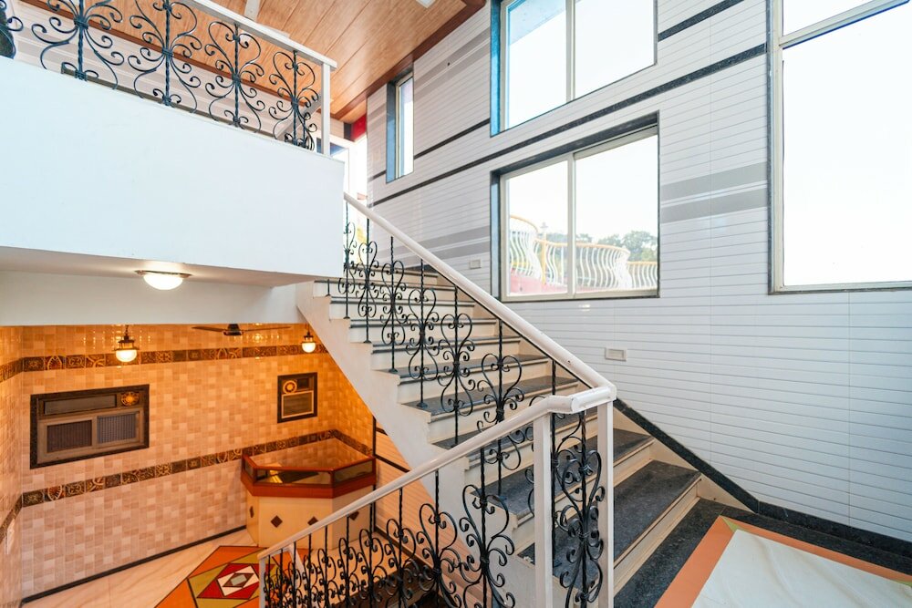 Фото Treebo Trend Raval Resort