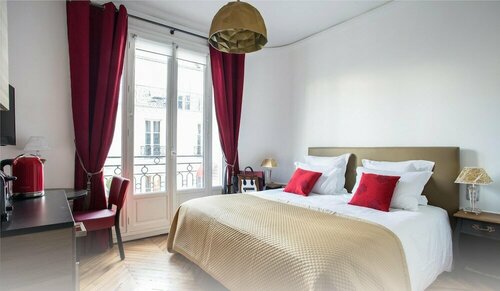 Гостиница Beauquartier - Champs-Elysées в Париже