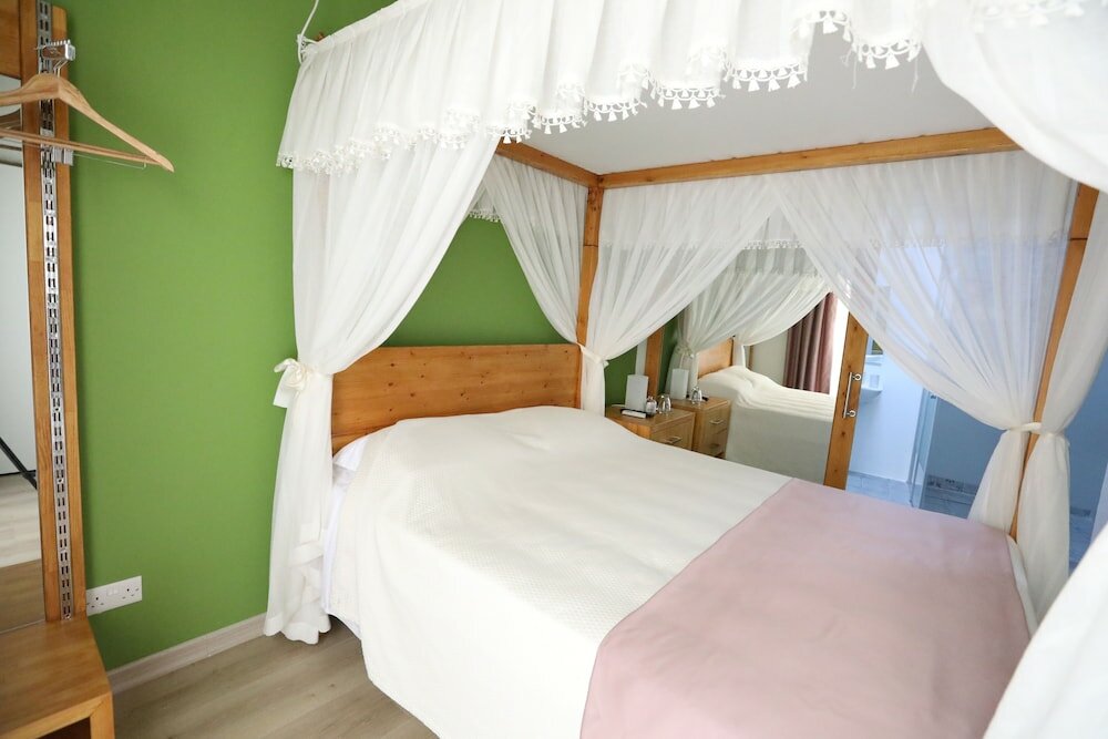 Фото Hilmi Efendi Guest House