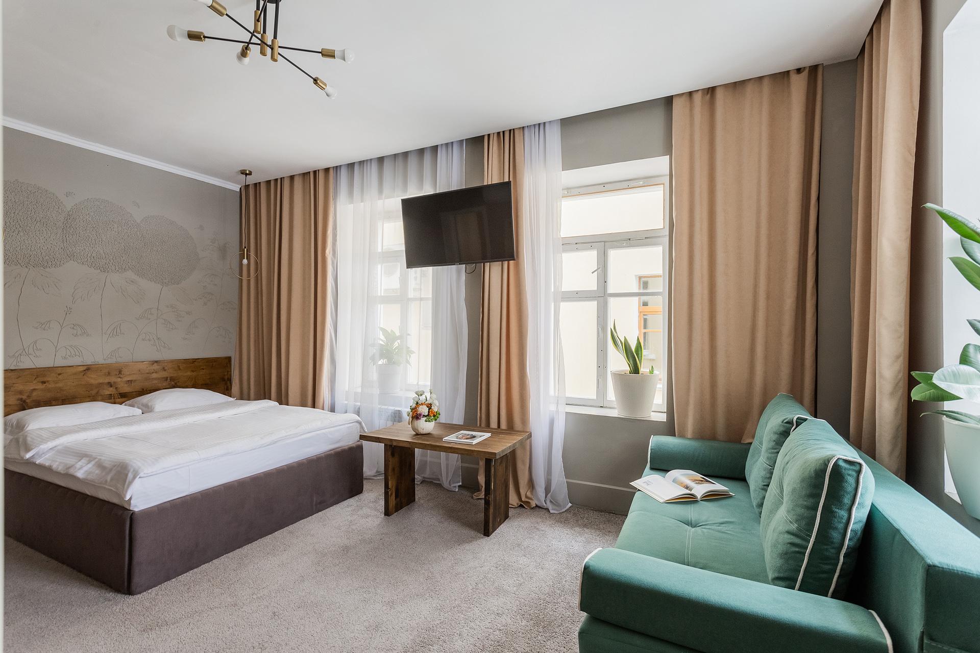 Фото Тихонов