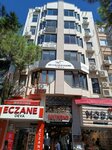 Mertoglu Business Center (Izmir, Karsiyaka, Kemalpasa Avenue, 128A), business center