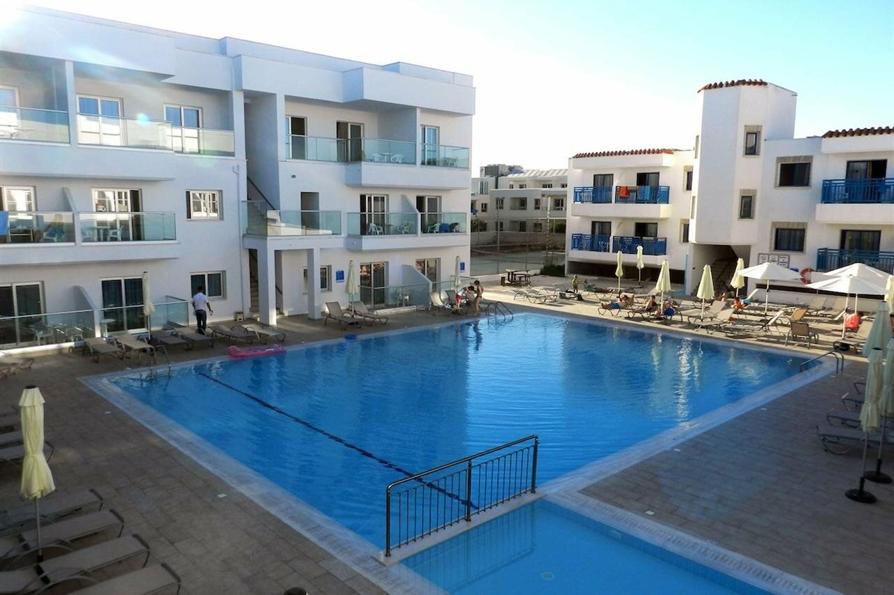 Фото отеля 1